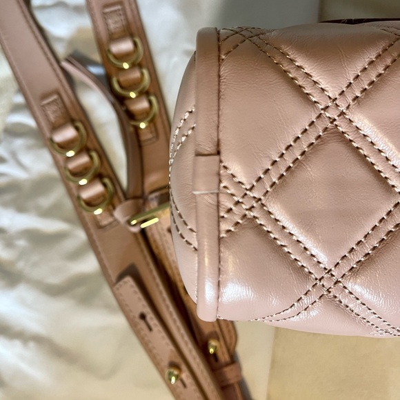 Marc Jacobs blush quilted Soft-shot Snapshot. In excellent condition. - Picture 11 of 14